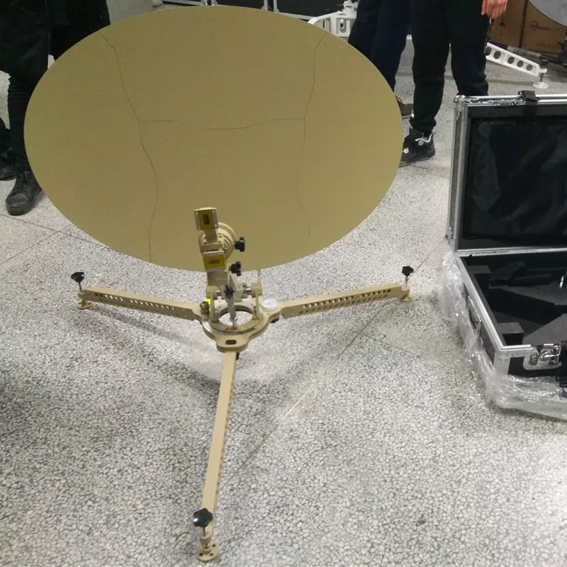 Antena de comunicação por satélite de banda C/Ku de 4,5 m