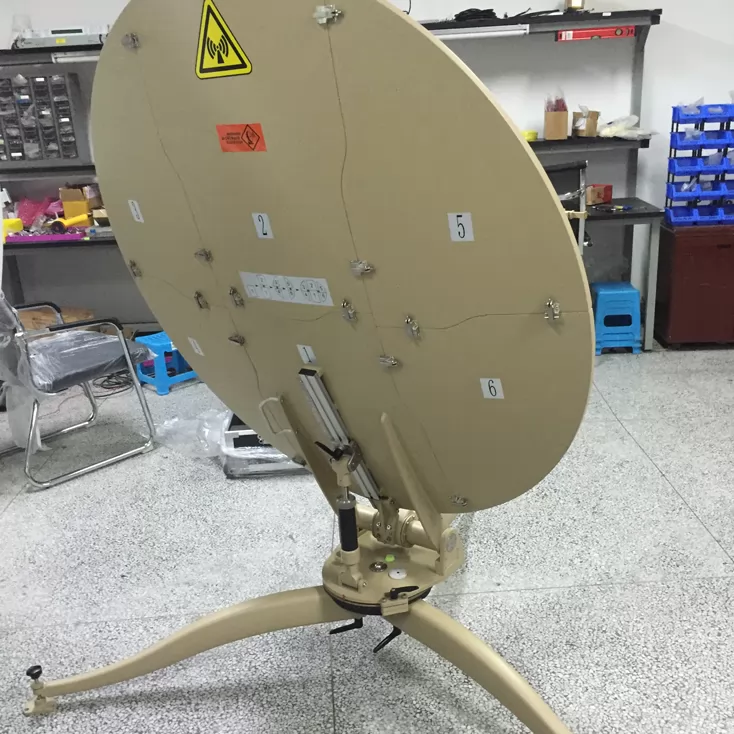 Antena de comunicación por satélite de banda C/Ku de 4,5 m