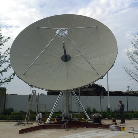7.3m Rx/Tx satellite communication antenna