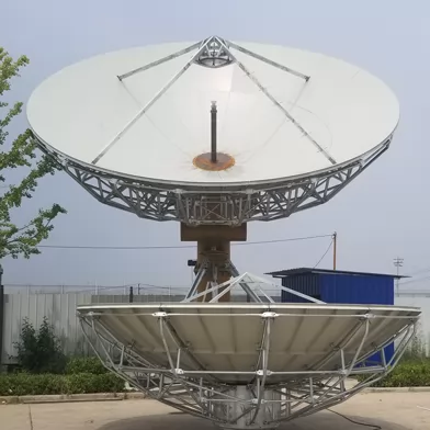 Antena de comunicación por satélite Cassegrain de 9 m