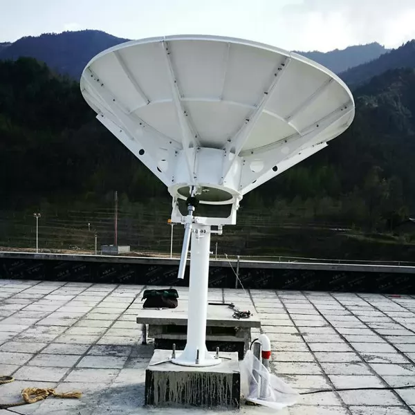 Antena de comunicación por satélite de banda C/Ku de 4,5 m