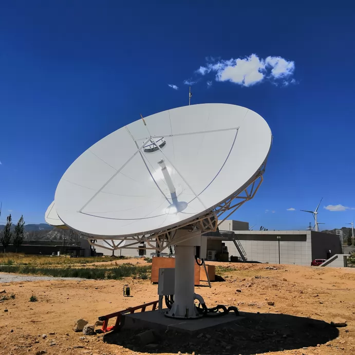 Antena de comunicação por satélite de banda C/Ku de 4,5 m