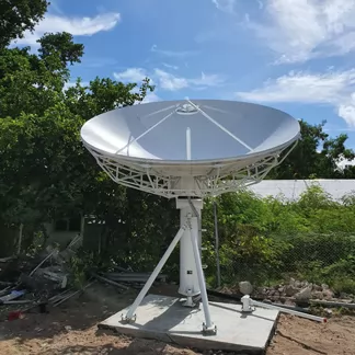 Antena VSAT de banda Ka de 1,8 m