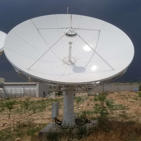 4.5m full motion uplink satellite communication antenna