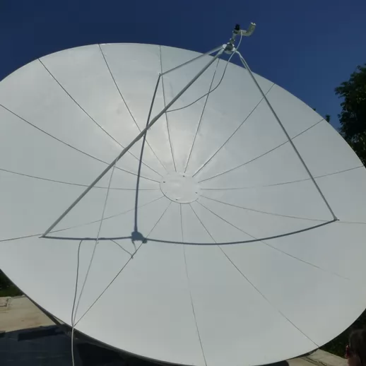 Antena VSAT de banda Ka de 1,8 m