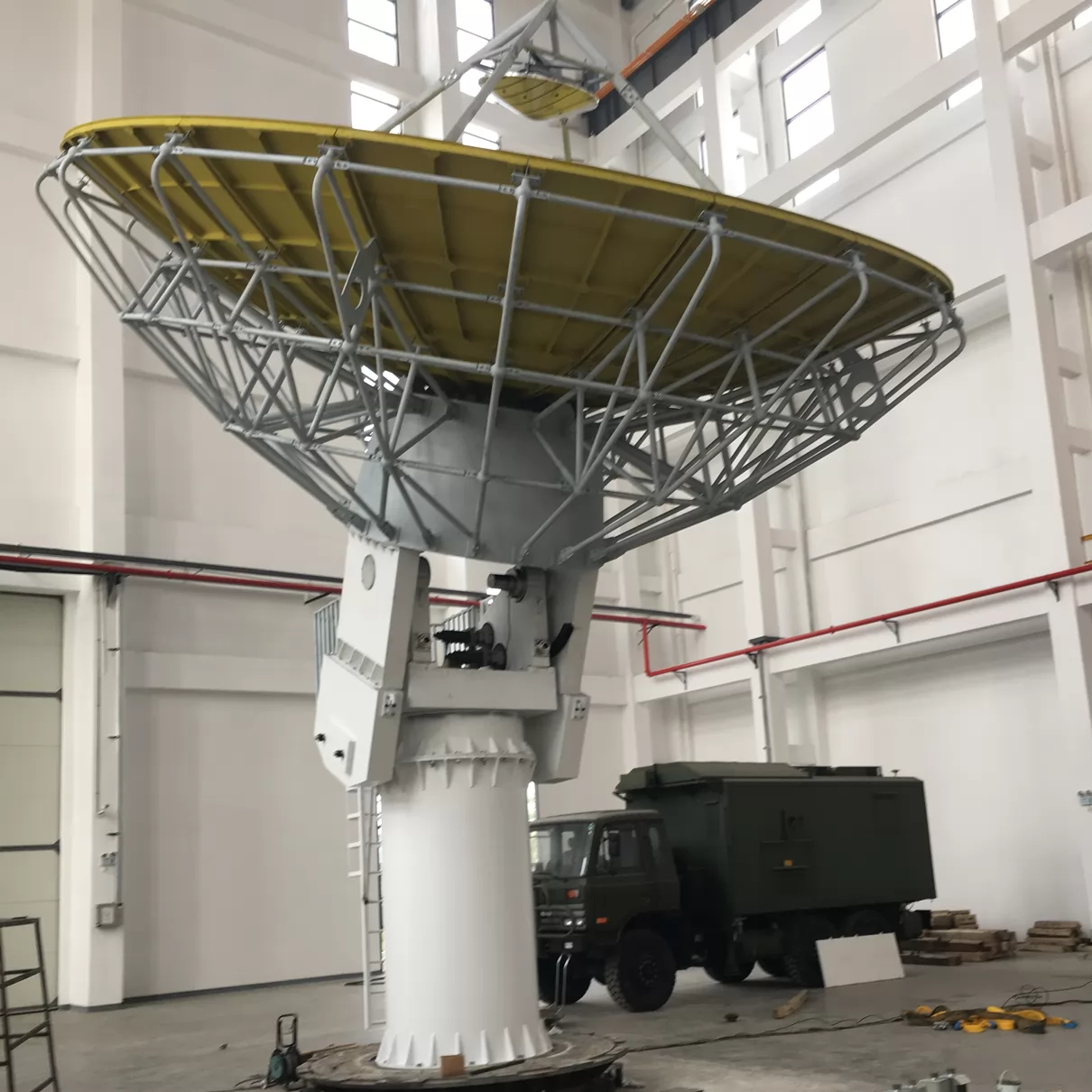 1,8-метровая антенна VSAT Ka-диапазона