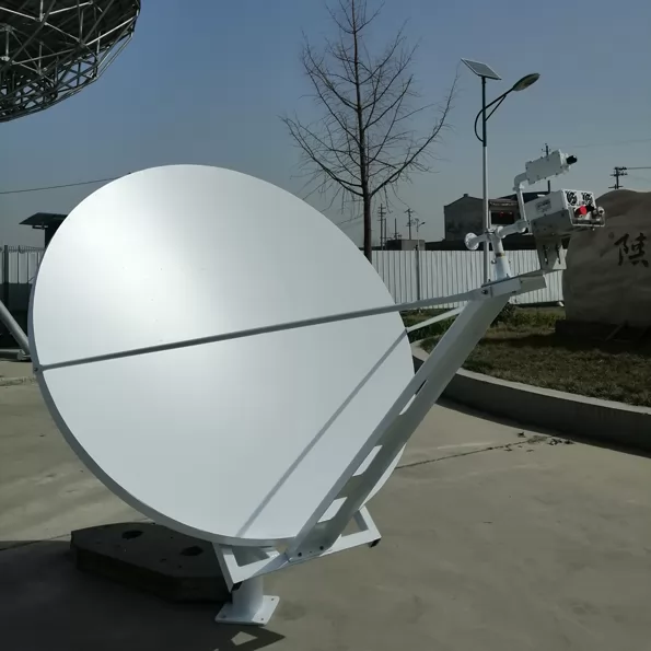 Antena de comunicación por satélite de banda C/Ku de 4,5 m